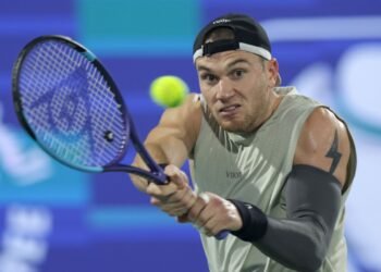 «Захотелось начать всё с чистого листа». Дрейпер — о короткой стрижке