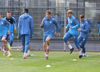 «Динамо» продолжает подготовку к матчу с «Карпатами»: уже с Максимом Коробовым