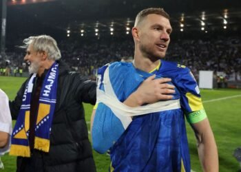 Эдин Джеко: «Хорошо, что я получил травму и не бил пенальти Италии»