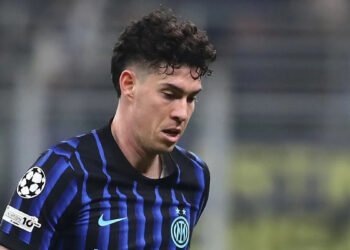 «Барселона» готова включить своего защитника в сделку по трансферу Бастони