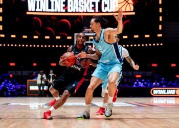 «Зенит» бился, но растворился в концовке. ЦСКА поборется за чемпионство в Basket Cup