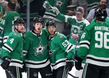 «Даллас» будет использовать альтернативную форму в плей-офф