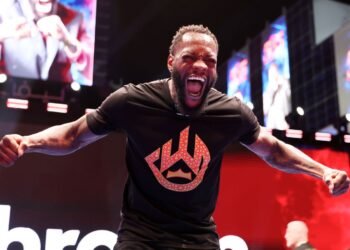 Спас дочку боксом, дрался в Магнитогорске и мечтал о баскетболе. Крутая биография Уайлдера