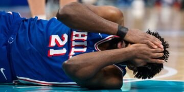 Джоэлу Эмбииду срочно сделали операцию. «Филадельфии» грозит зона плей-ин