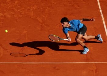 Карлос Алькарас снялся с розыгрыша турнира АТР-500 в Барселоне