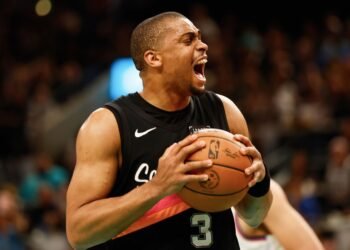 Келдон Джонсон признан лучшим шестым игроком НБА на фоне драмы в семье