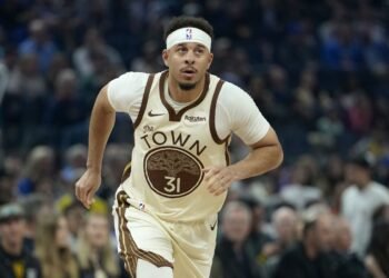 Ляп или сговор? Клуб НБА проверят за странную концовку матча