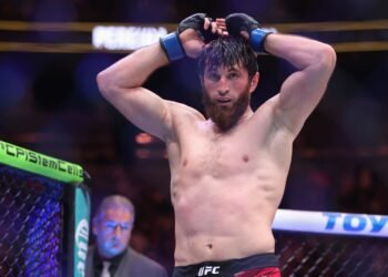 «Пришлите мне локацию». Куда пропал Анкалаев и с кем ему драться?