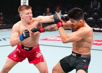 Первый блин комом? Снятый балл спас Вологдина от поражения в дебюте в UFC