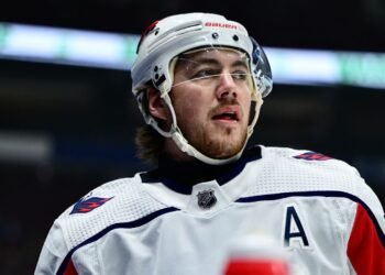 «Начните сеять хаос на льду». Оши рассказал, каким должен быть настрой на матч плей-офф