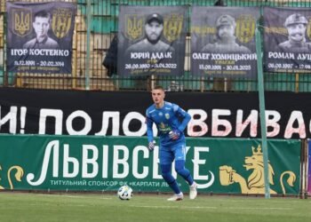«Карпаты» получили от «Лилля» трансферное предложение по вратарю Домчаку
