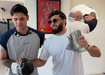 Выгнали из самолёта, поспорил на деньги с топ-боксёром. Новые приключения Царукяна