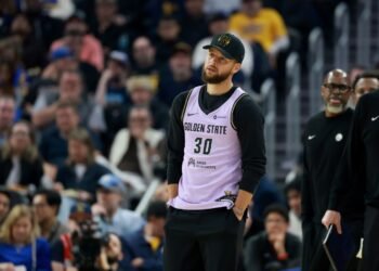 Карри наконец-то возвращается. Но есть большие сомнения в перспективах «Голден Стэйт»