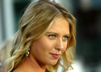 «Ушла с корта рыдая». Испанский тренер рассказал о забавном случае с Марией Шараповой