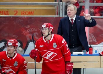 Жамнов — о сборной России: дайте разобраться в «Спартаке». Не хочу команду-вспышку