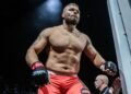 Хабиб и Конор отдыхают. Малыхин разбил огромного сенегальца и заварил массовую драку