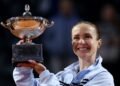 Элина Свитолина получила трофей за победу на «тысячнике» в Риме
