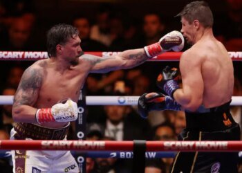 "Он не хронометрист, а спаситель здоровья боксеров": президент WBC Сулейман встал на защиту рефери боя Усика с Фьюри