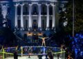 Трамп отметил 80-летие соглашением с Ираном и боями в клетке у Белого дома