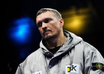 Конец эпохи? Усик может внезапно завершить карьеру после скандального боя