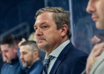 Главный тренер «Торонто Марлиз» Груден заявил, что готов к работе в НХЛ