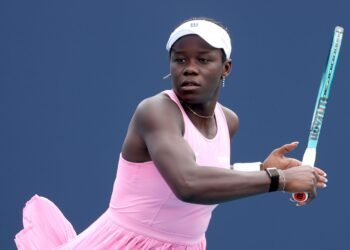 Виктория Мбоко снялась по ходу матча с Плишковой во втором круге турнира WTA-500 в Лондоне