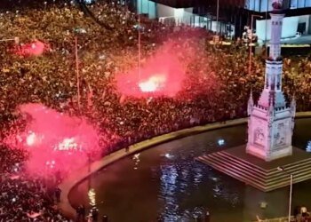 Болельщики в Мадриде праздновали всю ночь после победы Испании на ЧМ-2026