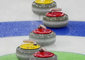 Всемирная федерация кёрлинга продлила отстранение россиян до конца 2026 года