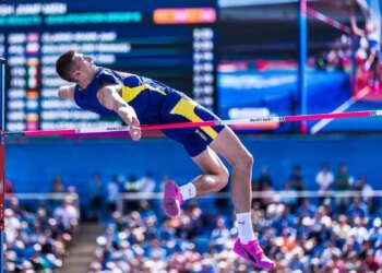 Олег Дорощук завоевал серебро на ЧЕ-2026 по прыжкам в высоту