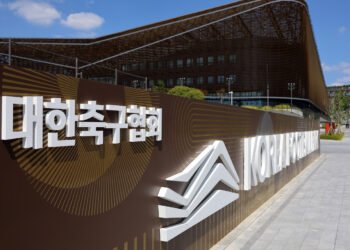 Федерация футбола Южной Кореи оплачивала иностранным судьям услуги сексуального характера