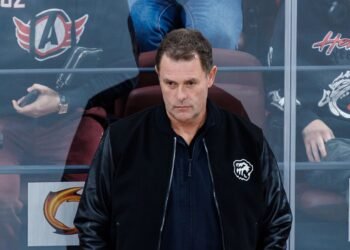 Главный тренер «Трактора» Гордон высказался о поражении от «Автомобилиста»