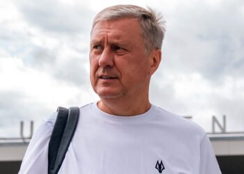 Александр Хацкевич: «Гуцуляк не нашел времени прийти, пожать руку, поблагодарить президента клуба»