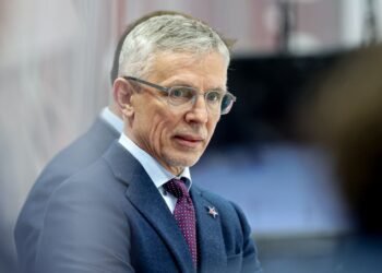 Ларионов — о «СКА-Арене»: знаю, что план в среднем 10 тыс. человек. Хотим полный стадион
