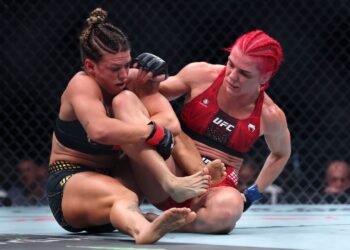 Женский минимальный вес UFC — тоска. Больших имён нет, а чемпионка дерётся скучно