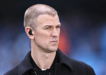 ФОТО. Легенда Ман Сити сделал пересадку волос и показал результат