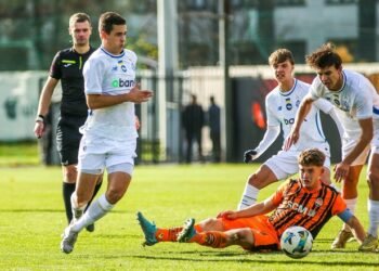 Где смотреть онлайн матч чемпионата Украины Шахтер U-19 – Динамо U-19