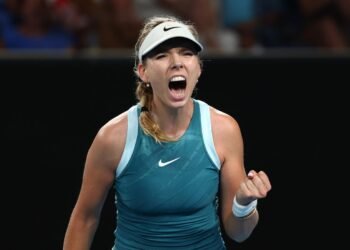 Первая ракетка Великобритании пожаловалась на запах каннабиса на кортах US Open — 2026