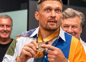 Усик получил бронзовую медаль УПЛ