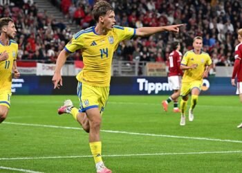 Экс-тренер Сикана: «Он сначала не прошел у нас отбор»