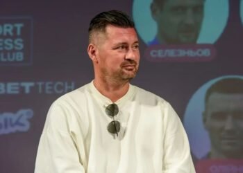 Артем Милевский: «Ярмоленко и Буяльский стараются, а молодежь, такое ощущение, даже не понимает, цвета какого клуба защищает»