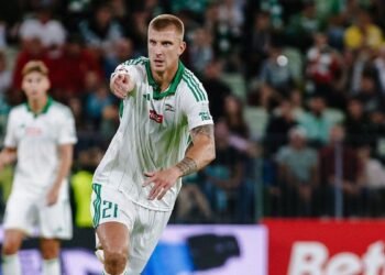 Лехія Лупашка здолала Медзь у матчі з пенальті та вилученням: у поєдинку зіграли троє українців