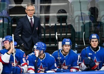 Хоккейный клуб СКА показал форму, посвящённую 80-летию клуба