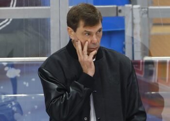 Кудашов: «Авангард» бросает из всех позиций — не новость. Но посчитайте голевые моменты