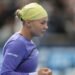 Диана Шнайдер обыграла Каролину Мухову в третьем круге WTA-1000 в Ухане