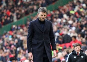 Очередной провал: «Манчестер Юнайтед», проиграв дома «Борнмуту» 0:3, довел свою безвыигрышную серию до 8 матчей