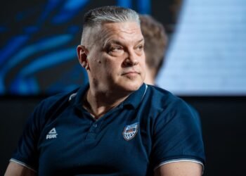 «Нет боязни перед чемпионом». Пашутин – об амбициях «Пармы», легионерах и гонке за топ-4