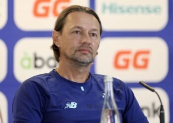 «Я знаю, він свою вертикаль навіть в академії Динамо вибудовував»: заява Бурбаса на вплив Костюка в клубі