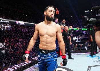 Главный «ждун» в UFC? Имавов уже год не может получить титульник — даже за деньги