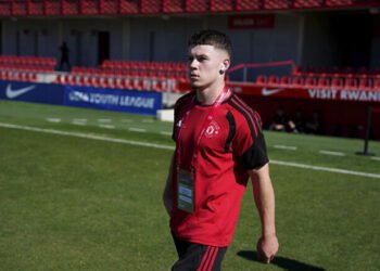 Сын легенды Манчестер Юнайтед дебютировал за команду U21 в 16 лет